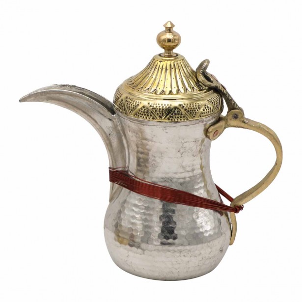 دلة القهوة العربية فضي +ذهبي وسط ارتفاع 23 سم